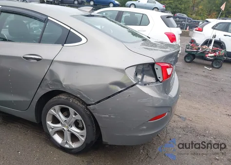 2017 Chevrolet Cruze Premier Auto from USA, damaged, VIN 3G1BF5SM8HS565954